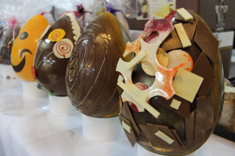 boulangerie-FIGANIERES-min_chocolate_factory_eggs_easter-897028